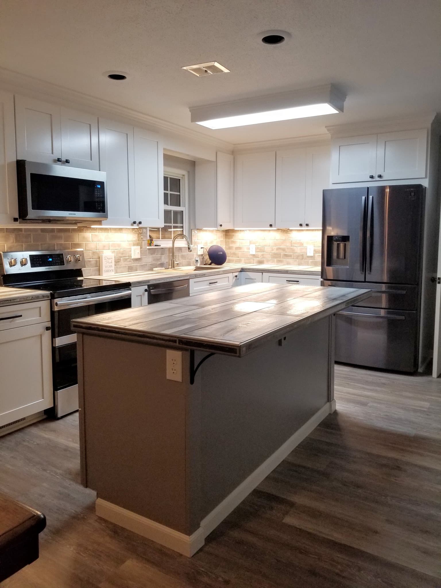 V&C Remodeling - Kitchen Remodel Hero